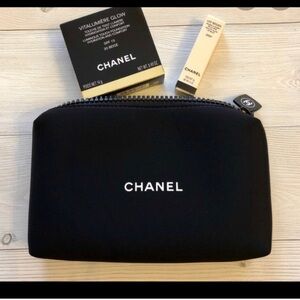 Chanel cosmetic bag